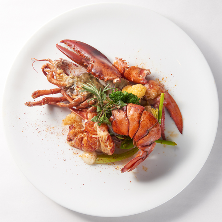 Fresh Simple Roasting Lobster<br />
≪活オマール海老のシンプルロースト≫
